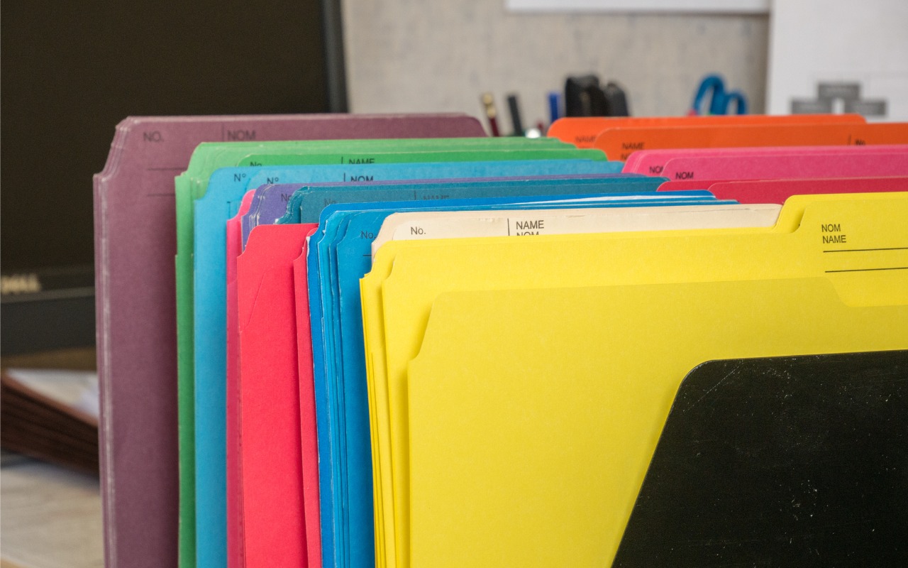 Featured image for “Customize Folder Colors and Icons in macOS 26 Tahoe”