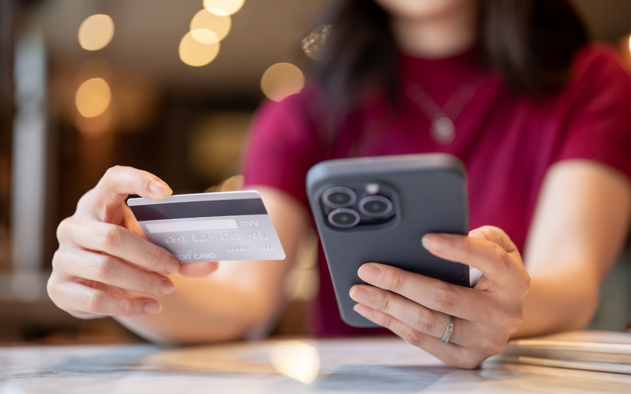 Featured image for “iOS 26 Can AutoFill Credit Card Details”